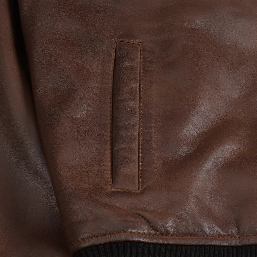 POCKETS THAT SIT FLAT